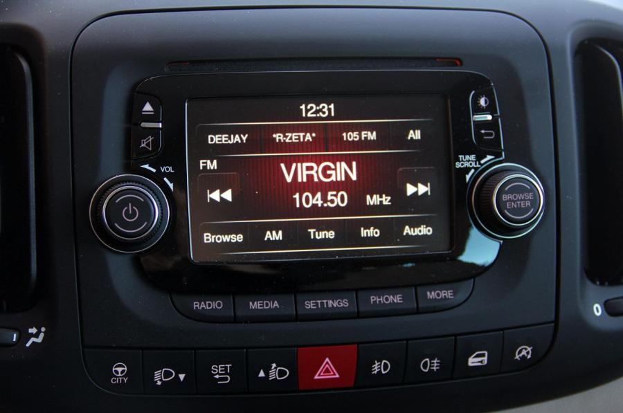  Fiat 500L 2014 года  (фото 33 из 138)